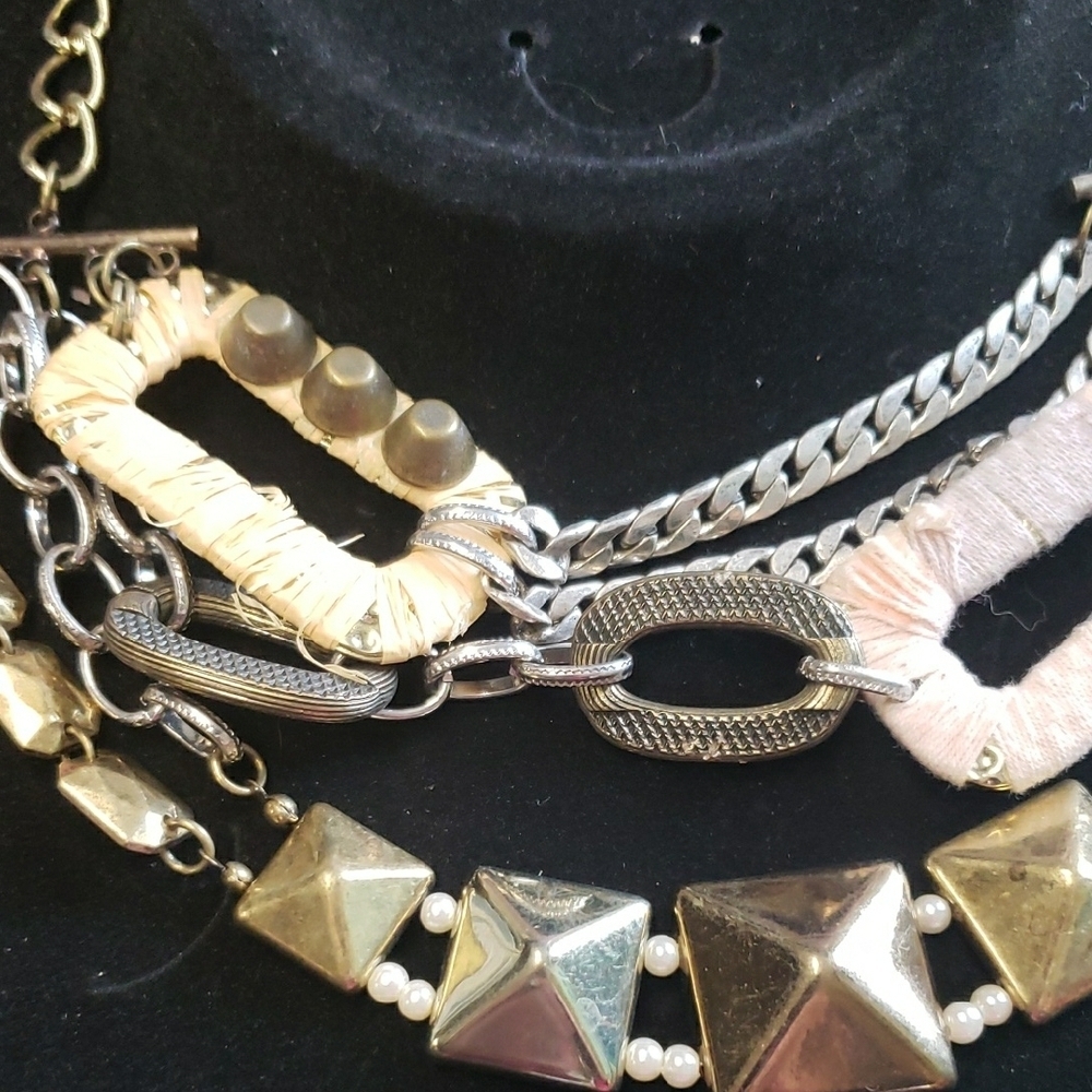 Geometric Statement Necklace - Picture 3 of 3